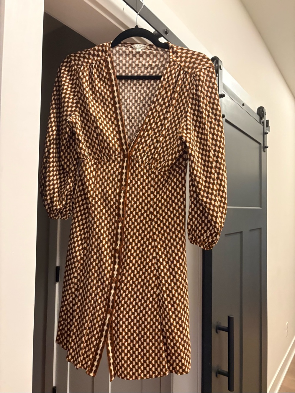 Brown Geo-Print V-Neck Button-Front Dress max studio